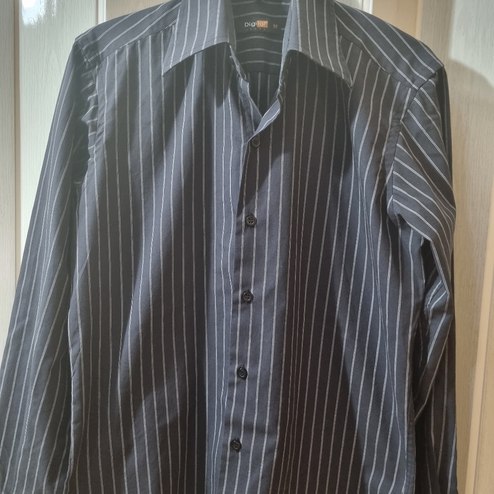 Digital black stripes shirt long sleeve size M (boys) - Picture 4 of 7